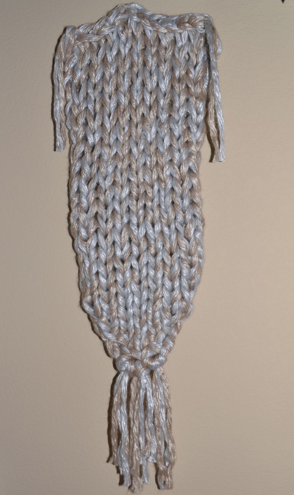 knit wall hanging diy