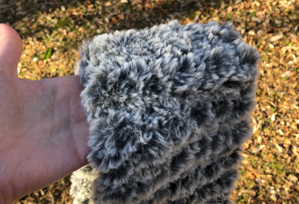 A Super Quick Knit Headband Using Faux Fur Yarn