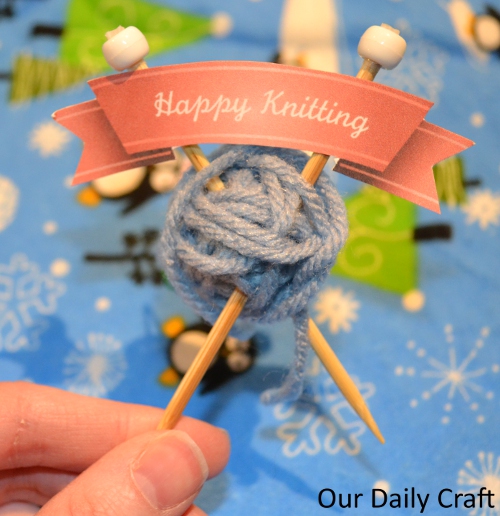 knitting ornament