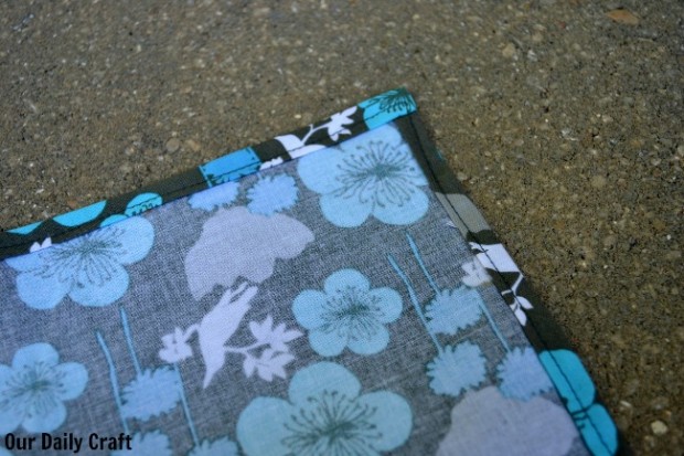 Sewn edges fabric napkins