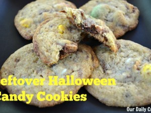 these leftover halloween candy cookies are so easy and good!