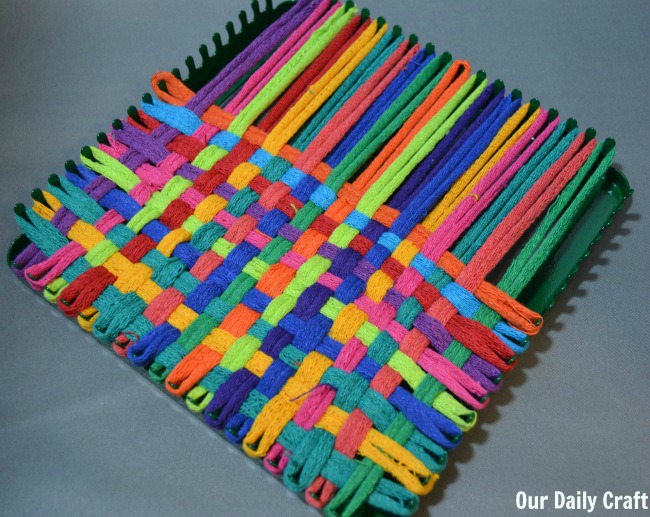 working with a potholder loom