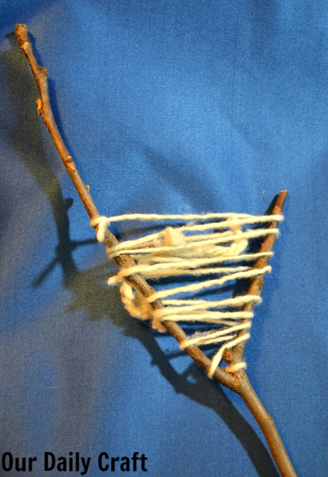 warp threads stick weaving