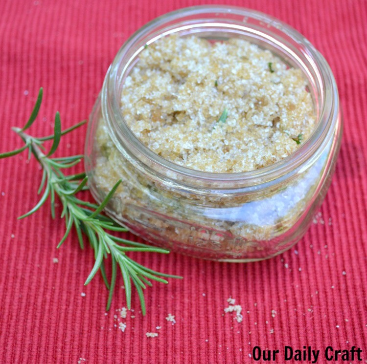Looking for an end-of-the-year teacher gift? This DIY foot scrub is quick and easy to make, includes a printable and is super cute in a mason jar!