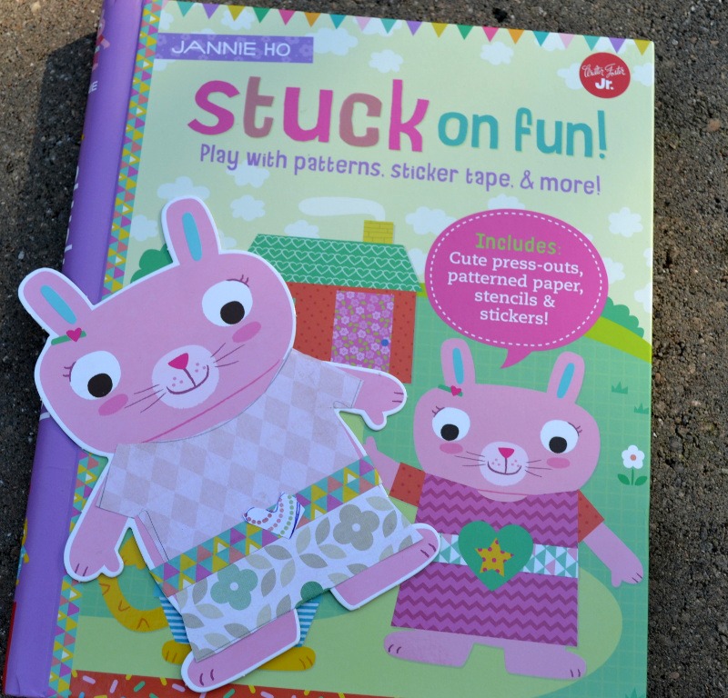 Stuck on Fun offers quick, easy, quiet crafty activities for kids.