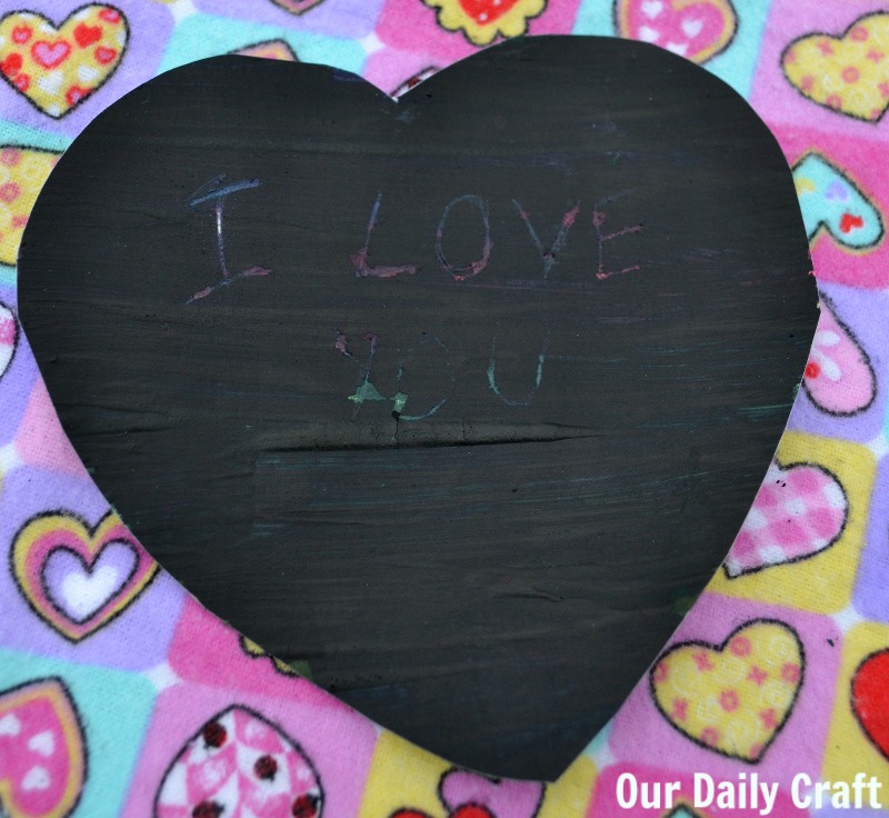 Make scratch art valentine lunchbox notes for your kids. 