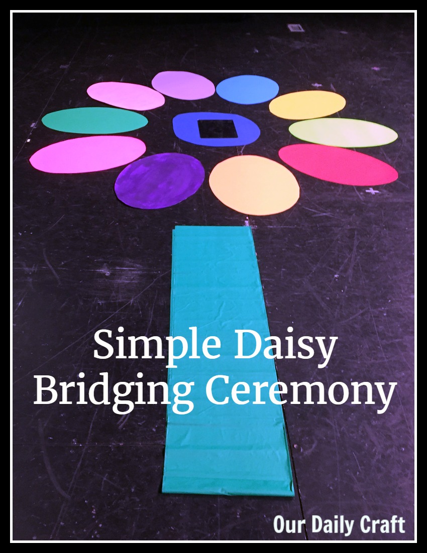 Plan a simple Daisy bridging ceremony for your Girl Scouts.
