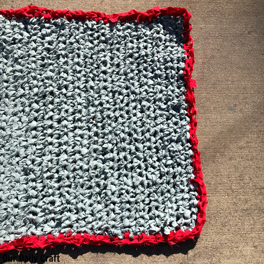 Make a Crocheted Rug from an Old Sheet Our Daily Craft