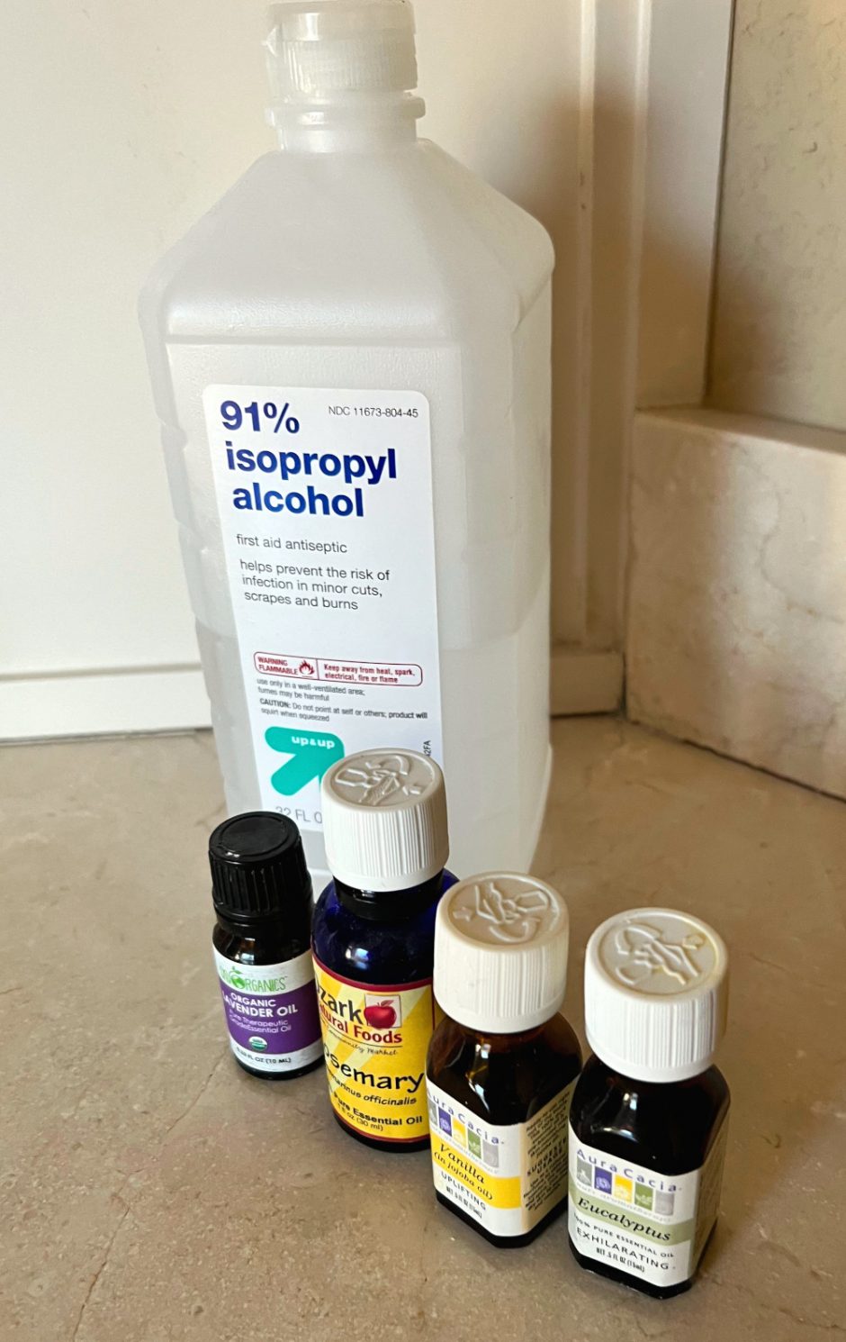 DIY Essential Oil Room Spray - JoyFoodSunshine